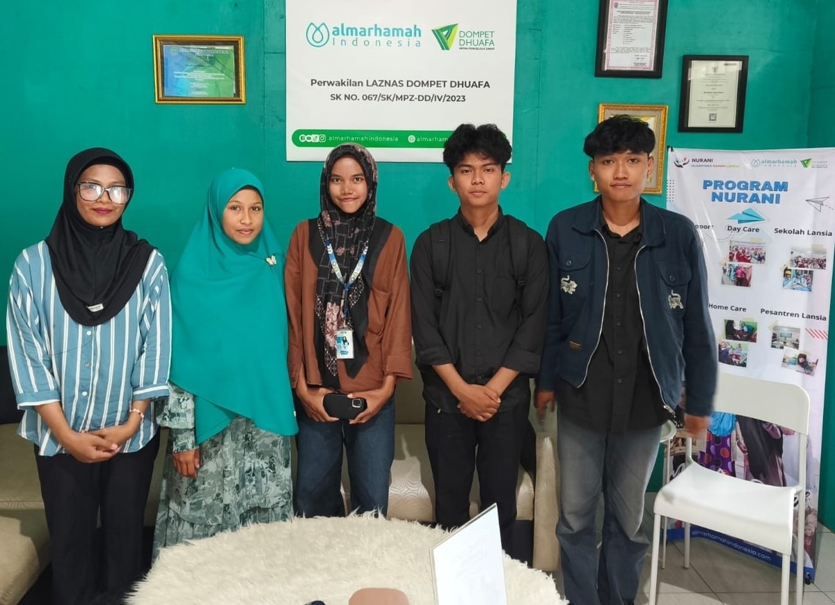 Himpunan Mahasiswa Manajemen UBT Jajaki Kolaborasi Sosial dengan Almarhamah Indonesia