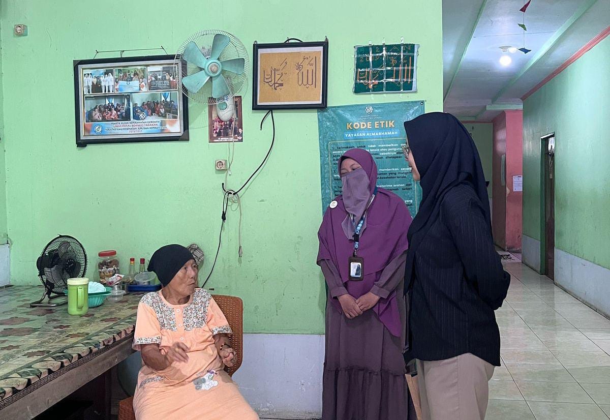 Bertukar Cerita Dengan Lansia