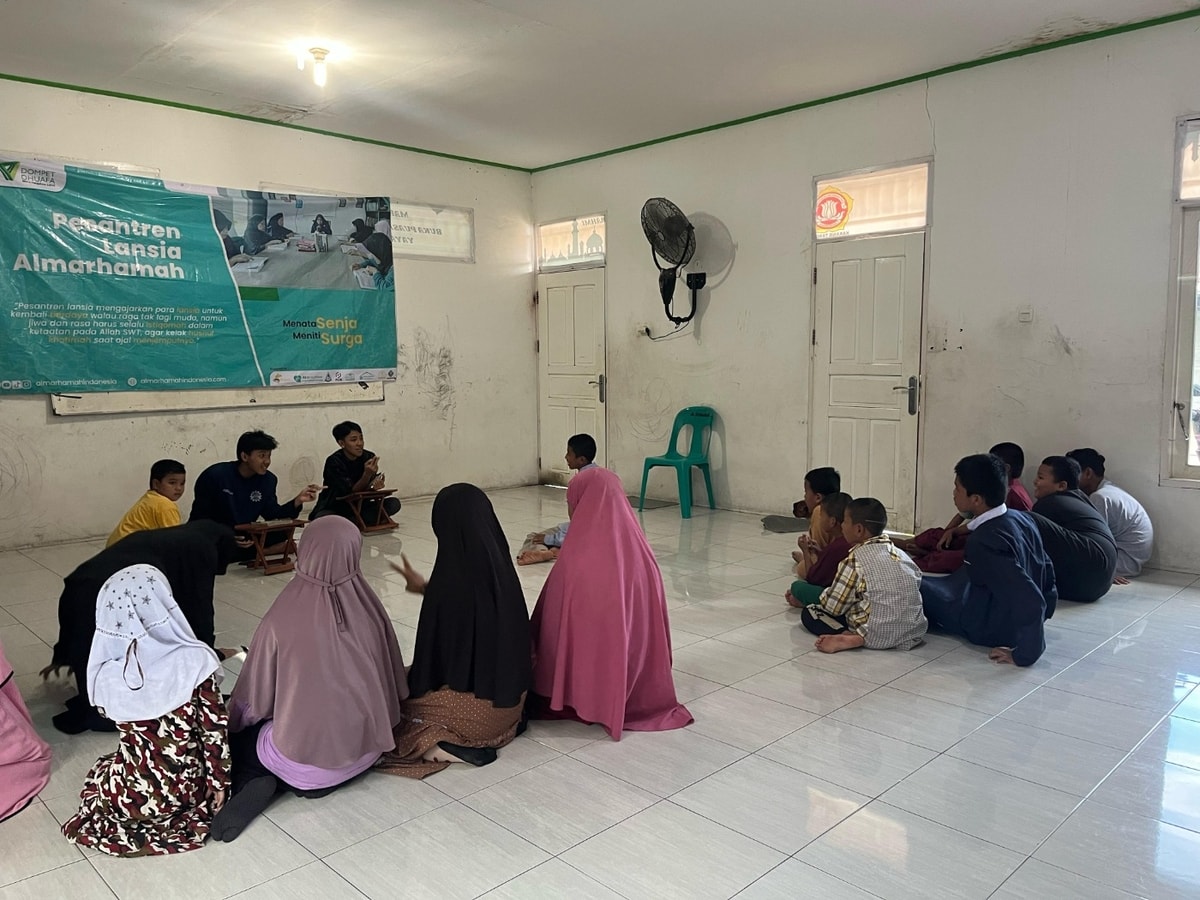 Keseruan mengaji santri Almarhamah bersama para da'i Persatuan Islam Bangil