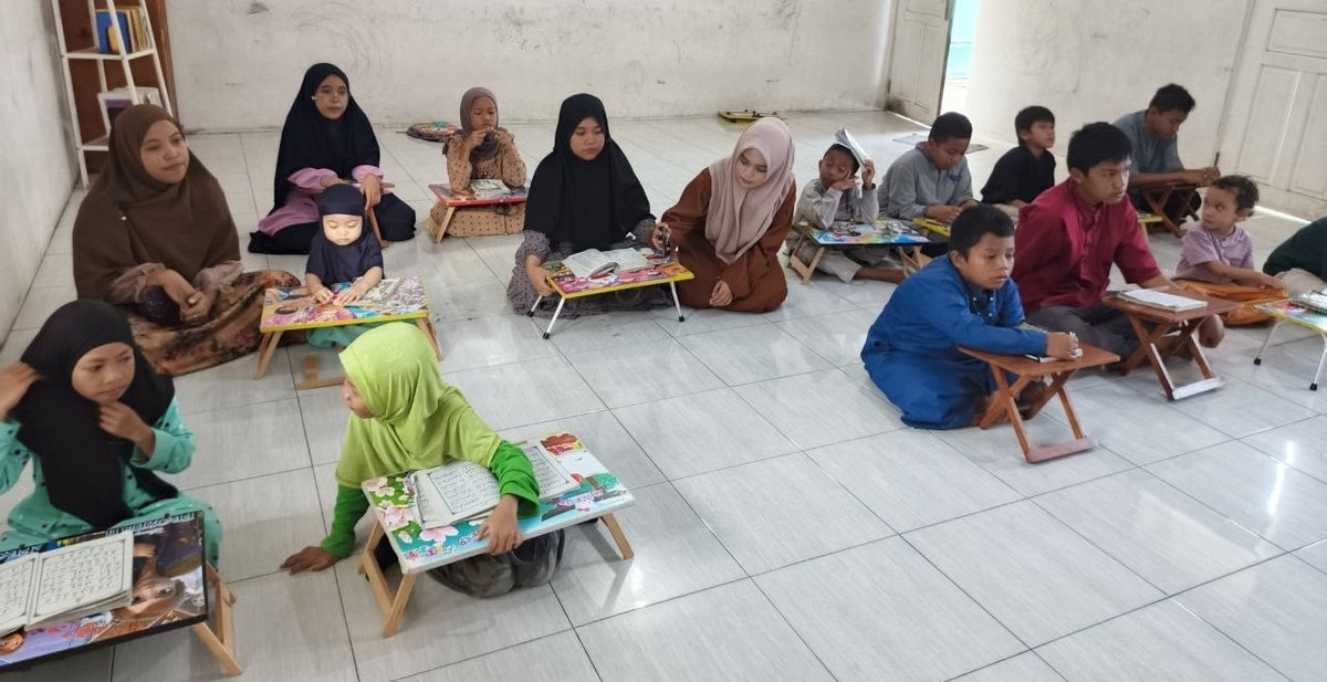 Para santri TPQ Almarhamah