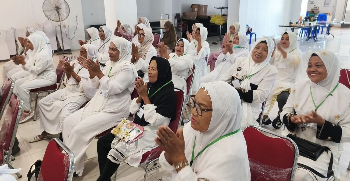 Lansia Almarhamah Tampak Antusias dalam Mengikuti Kegiatan