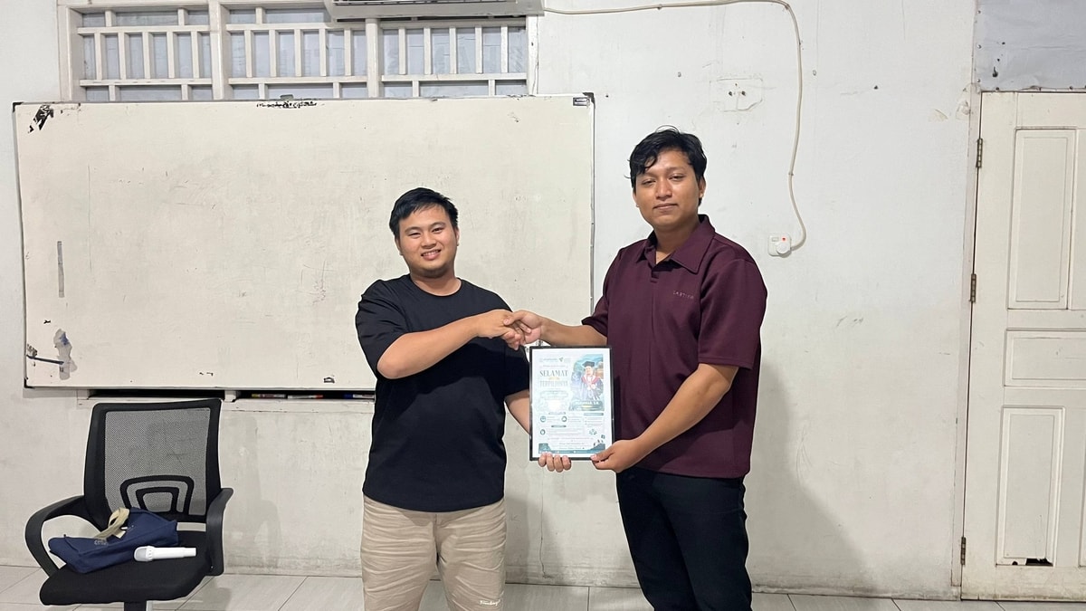 Pemberian simbolis tanda kesiapan keikutsertaan Capacity Building – Pelatihan Tanggap Bencan