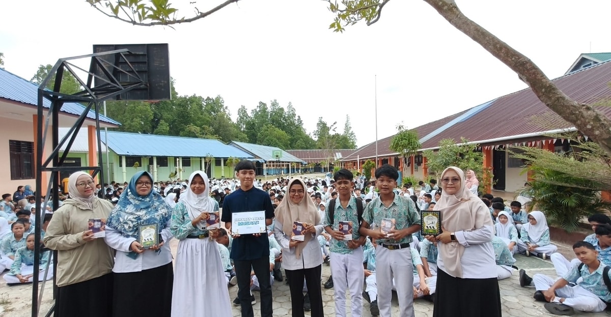 Penyerahan Mushaf dan Iqro