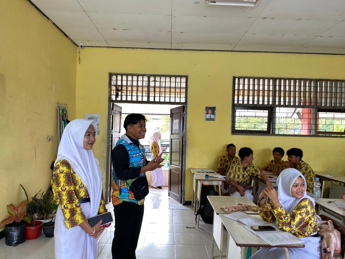 Alvolunteer di dampingi rohis SMAN 1 Tarakan untuk memberikan sosialisasi qurban di kelas kelas