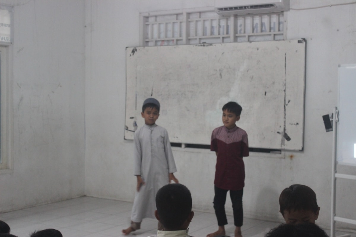Santri mulai berani dan percaya diri di depan teman temannya
