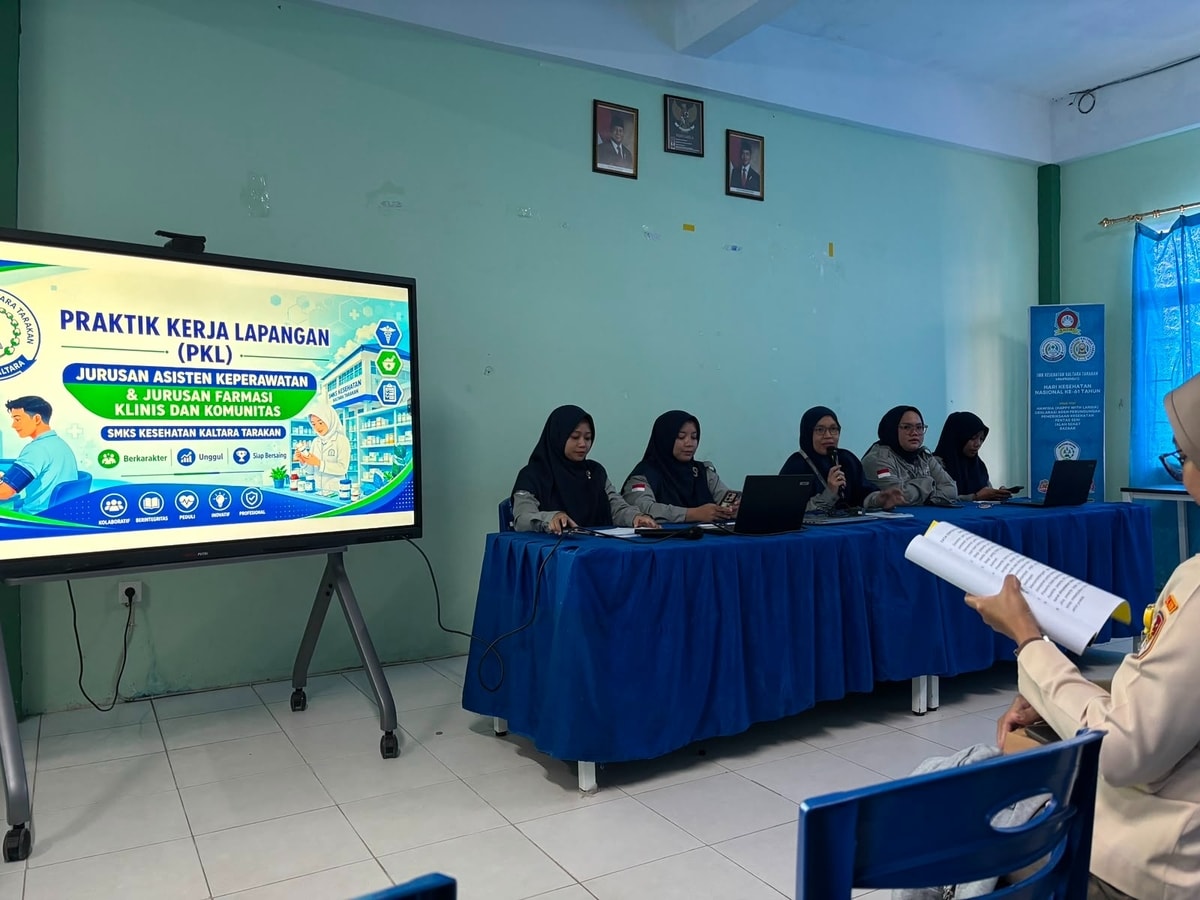 Arahan dari guru SMK Kesehatan Kaltara
