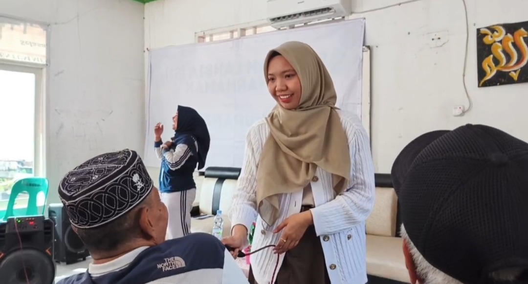 Zunea Mempersilahkan Lansia Almarhamah untuk Memberikan Jawaban