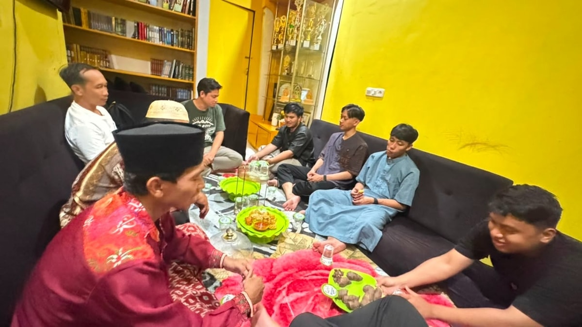 Suasana diskusi bersama