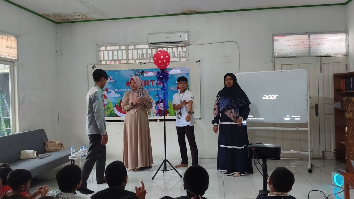 Pembukaaan seremonial pemecahan balon