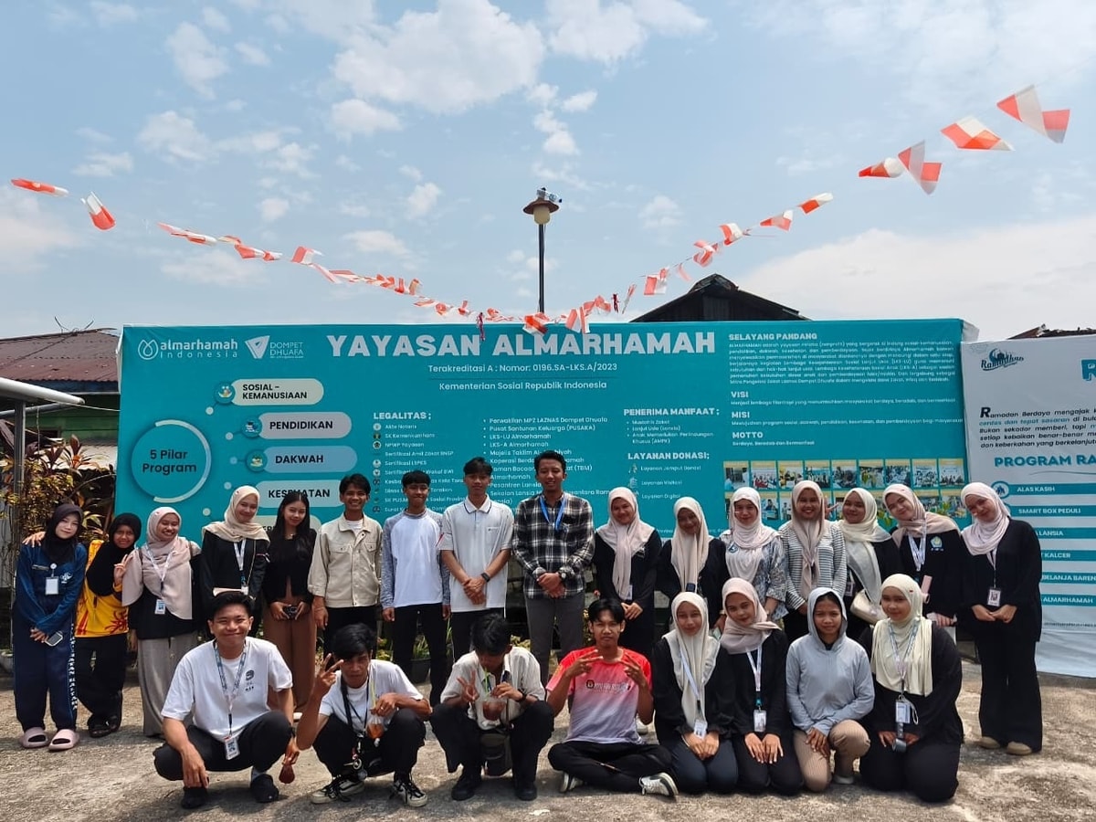 Foto bersama usai penutupan