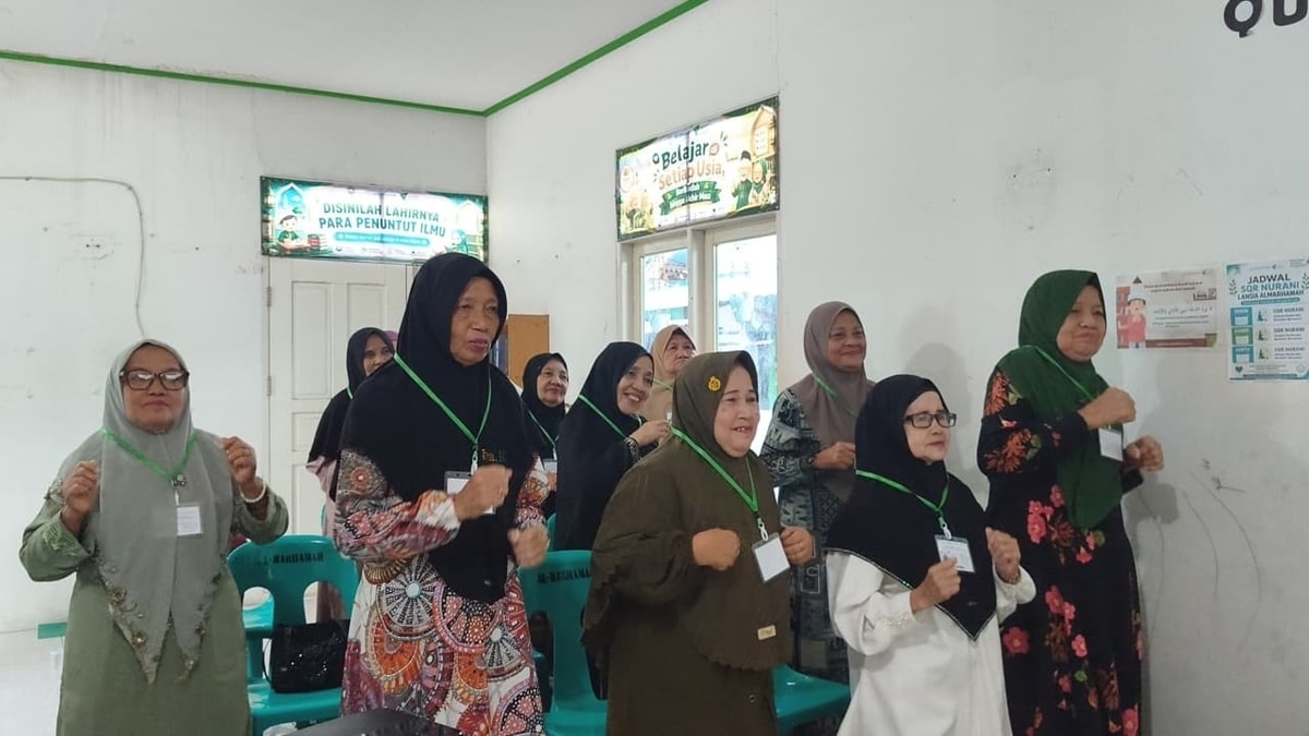 Ice breaking senam ayam