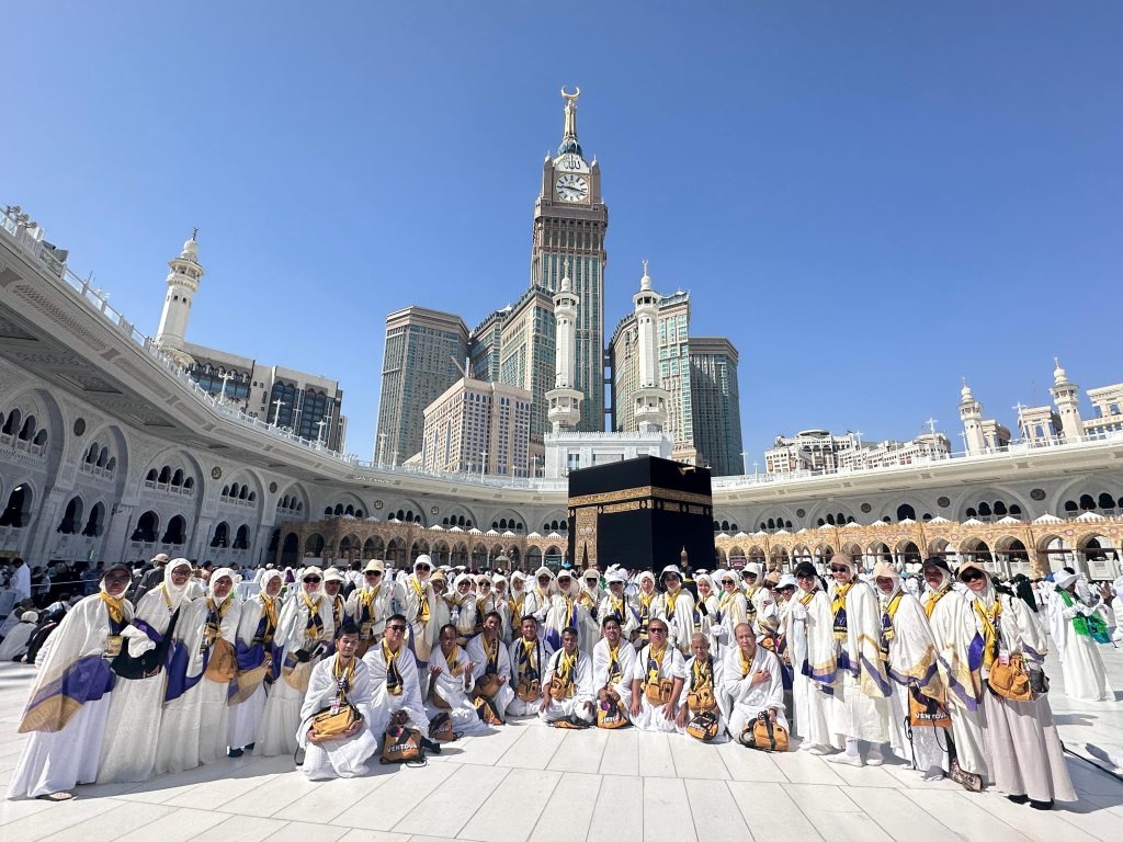 Dokumentasi Jamaah Ventour Travel di Tanah Suci