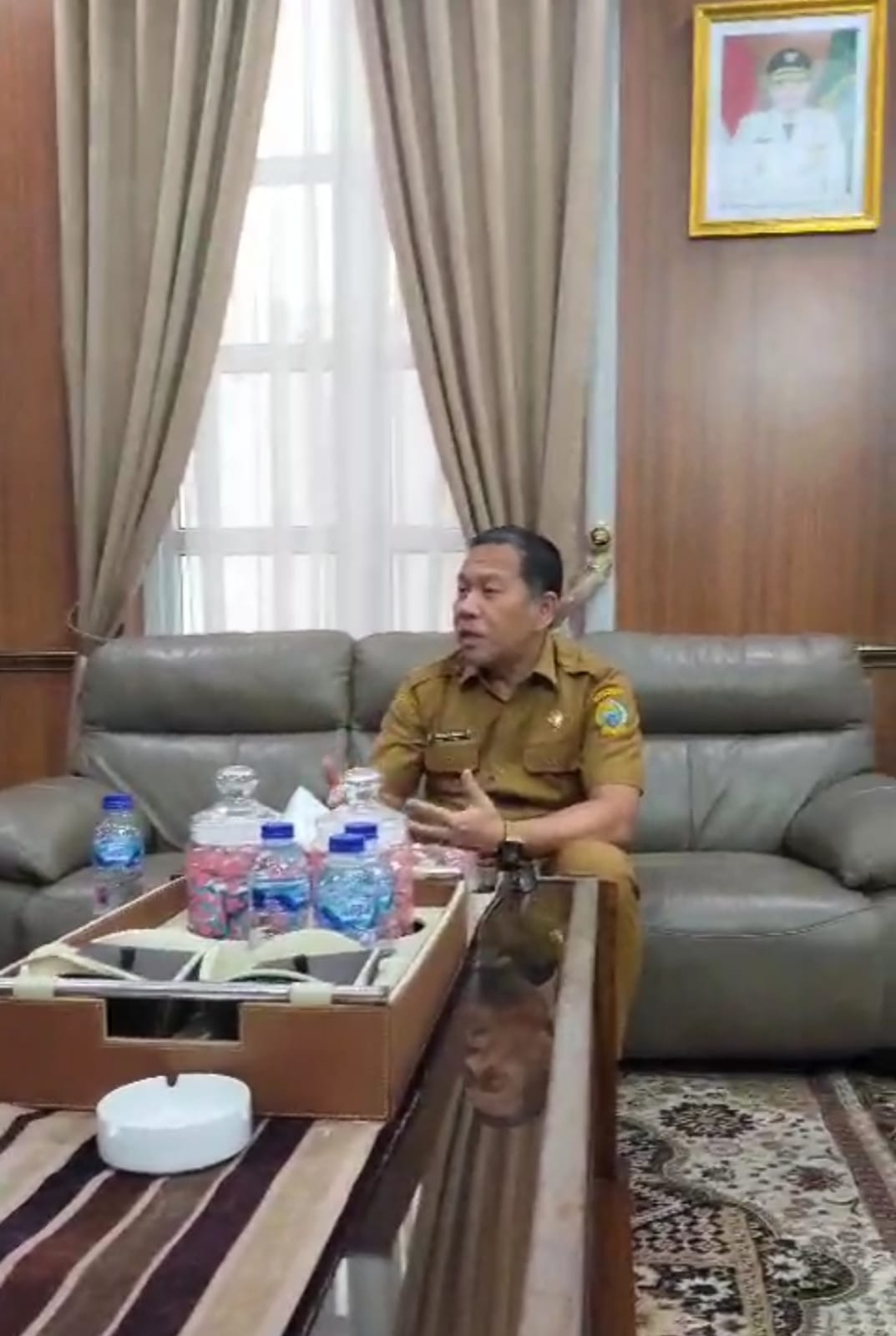 Bpk Mulyono selaku Kepala Badan KesBangPol Sumut yang memberikan arahan untuk bantuan Pembinaan Organisasi dari Yayasan Duta Aksara Nusantara