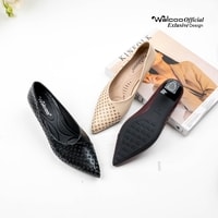 Sepatu heels wanita Walcoo Algonero model closed-toe motif laser-cut warna hitam, cream, dan maroon dengan hak pendek elegan