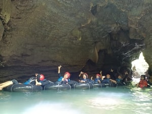 https://griyaorganizer.id/product/paket-santirah-river-tubing