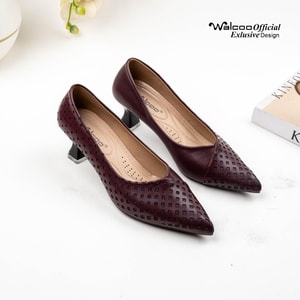 Sepatu heels wanita Walcoo Algonero model closed-toe motif laser-cut warna hitam, cream, dan maroon dengan hak pendek elegan