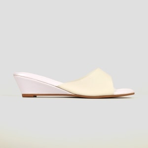 Sandal Wedges Wanita Helga Transparan