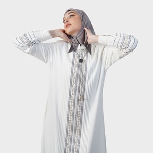 Hikmat Abaya A8843