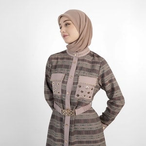HIKMAT C1345 - Modanah Grid Abaya