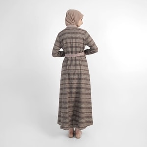 HIKMAT C1345 - Modanah Grid Abaya