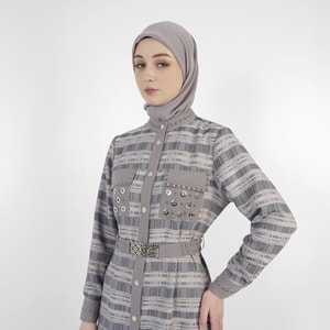 HIKMAT C1345 - Modanah Grid Abaya