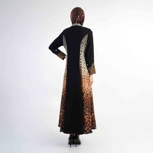 HIKMAT A3842 - Sabbra Growl Abaya
