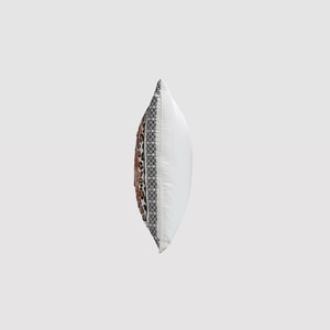 HIKMAT Q8029 - Liane Sauvage Decorative Pillow