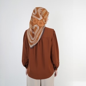 HIKMAT B4430 - Veloura Pleat Blouse