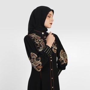HIKMAT EA3849 - Embro Luxe Abaya