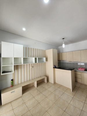 Disewakan atau dikontrakan Rumah Deltamas Cluster Naraya Semi furnish Bisa untuk Mess bisa sewa 6 bulan