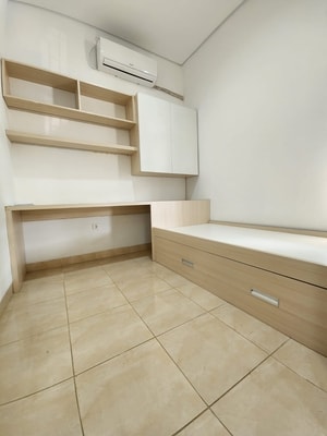 Disewakan atau dikontrakan Rumah Deltamas Cluster Naraya Semi furnish Bisa untuk Mess bisa sewa 6 bulan