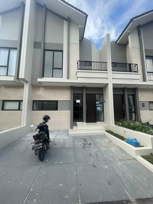Rumah Disewakan atau Dikontrakkan di Deltamas Cikarang Pusat Cluster de Silva Dekat Naraya dan Kawasan GIIC KITIC
