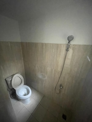 Rumah Disewakan atau Dikontrakkan di Deltamas Cikarang Pusat Cluster de Silva Dekat Naraya dan Kawasan GIIC KITIC