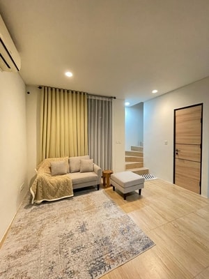 sewa rumah full furnished lippo cikarang cluster Uptown waterfront 2 kamar tidur 2 kamar mandi