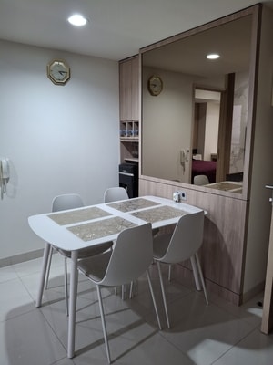 Sewa Apartemen Orange County Cikarang Tower Newport 2Bedroom Full Furnish