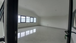 Jual Gudang Cikarang Delta Silicon 3 Lippo Cikarang 611 meter 550 Juta Rapi Siap Huni