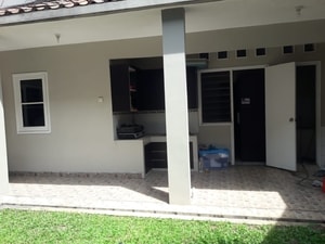 Jual Rumah di Taman Dago Indah Lippo Cikarang - 4+1 Kamar Tidur 2,5 Miliar Nego