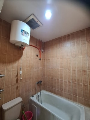 Sewa Rumah Meadow Green Lippo Cikarang 5 kamar Tidur Rapi Siap Huni Murah