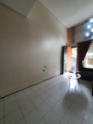 Foto Area Depan Rumah Sewa Minimalis Semi-Furnished di Cluster Maple Leaf, Lippo Cikarang – Siap Huni & Strategis!