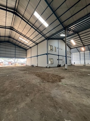 Loading dock gudang dijual di kawasan Delta Silicon