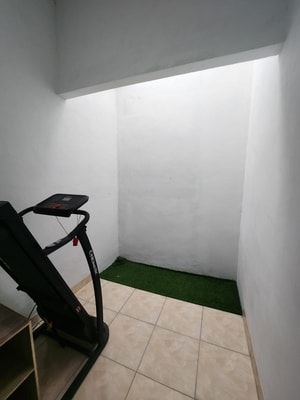 Disewakan Rumah Deltamas Cluster Naraya 3KT Semi Furnish bisa untuk mess