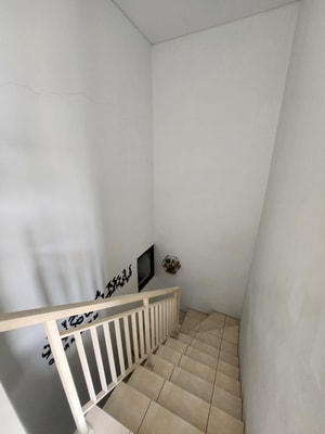 Disewakan Rumah Deltamas Cluster Naraya 3KT Semi Furnish bisa untuk mess