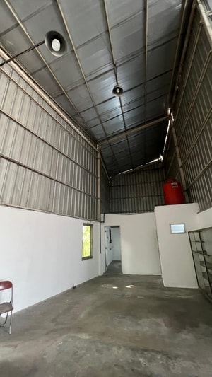 Gudang Disewakan di Cikarang Selatan Jalan Raya Cibarusah dekat Lippo Delta Silicon dan EJIP