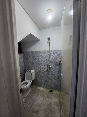 Disewakan Rumah Deltamas Cluster Naraya 3KT Semi Furnish bisa untuk mess