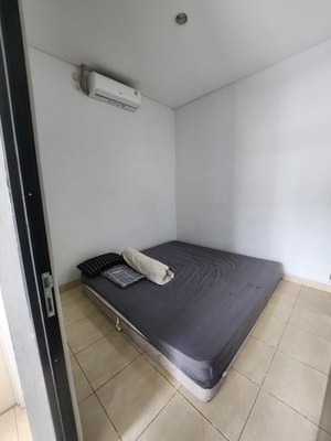 Disewakan Rumah Deltamas Cluster Naraya 3KT Semi Furnish bisa untuk mess