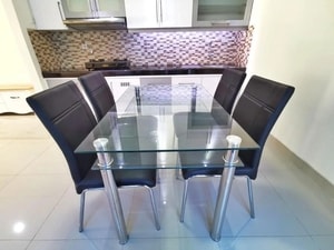 sewa-rumah-full-furnish-lippo-cikarang-cosmo-estate-tampak-depan