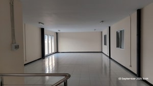 Gudang Disewakan di Cikarang Selatan dalam Kawasan Delta Silicon Lippo Cikarang Baru Murah Rapi Siap Pakai