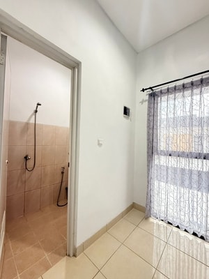 Rumah Disewakan atau Dikontrakkan di Deltamas Cikarang Pusat  3KT Cluster Naraya dekat Kawasan KITIC GIIC