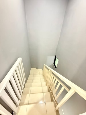 Rumah Disewakan atau Dikontrakkan di Deltamas Cikarang Pusat  3KT Cluster Naraya dekat Kawasan KITIC GIIC