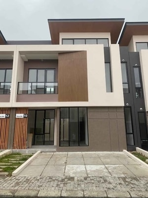 Rumah 2 Lantai Bergaya Jepang Depan AEON 4 Kamar Tidur — Tipe Hanamizuki Savasa Deltamas